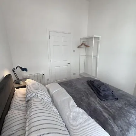 Apartamento Stylish 2 Bedroom 2