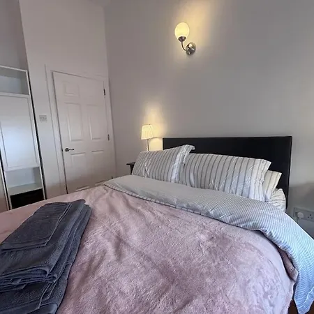 Apartamento Stylish 2 Bedroom 2