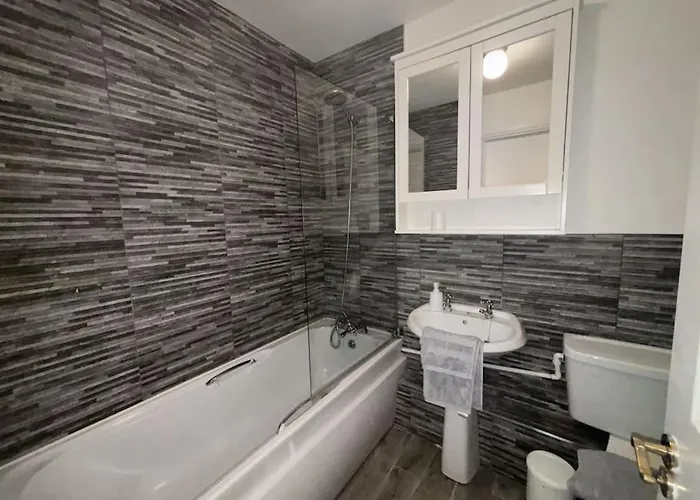 Stylish 2 Bedroom 2 דירה דבלין